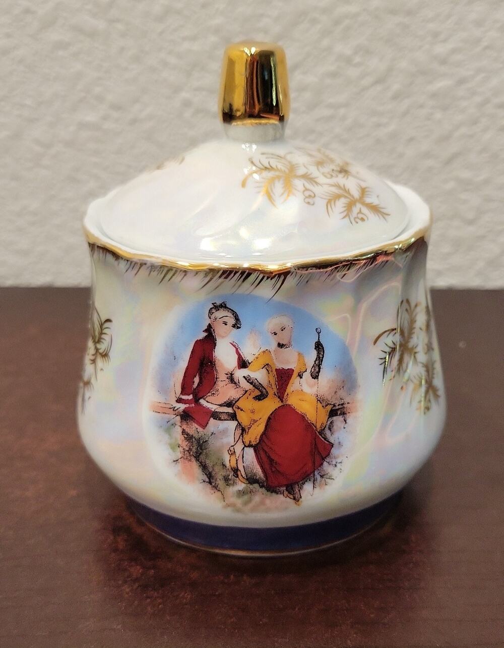 Tiger Yedi Fine Porcelain Lidded Sugar Bowl Victorian Couple Gold Iridescent